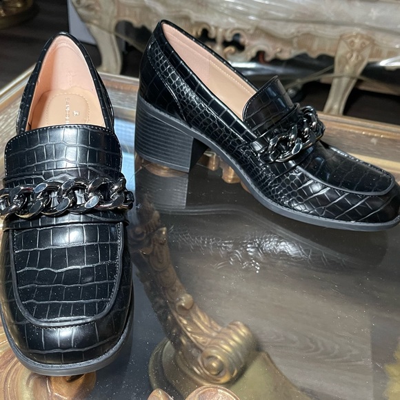 WOMENS chucky heel loafer - Picture 7 of 7